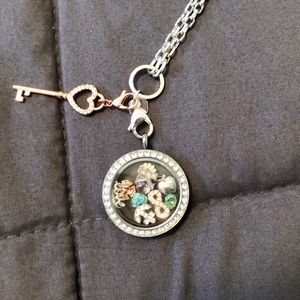 Origami Owl Necklace